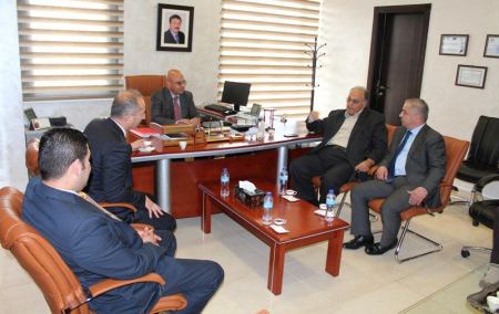 وفد من بنك فلسطين يزور الجامعة العربية الامريكية